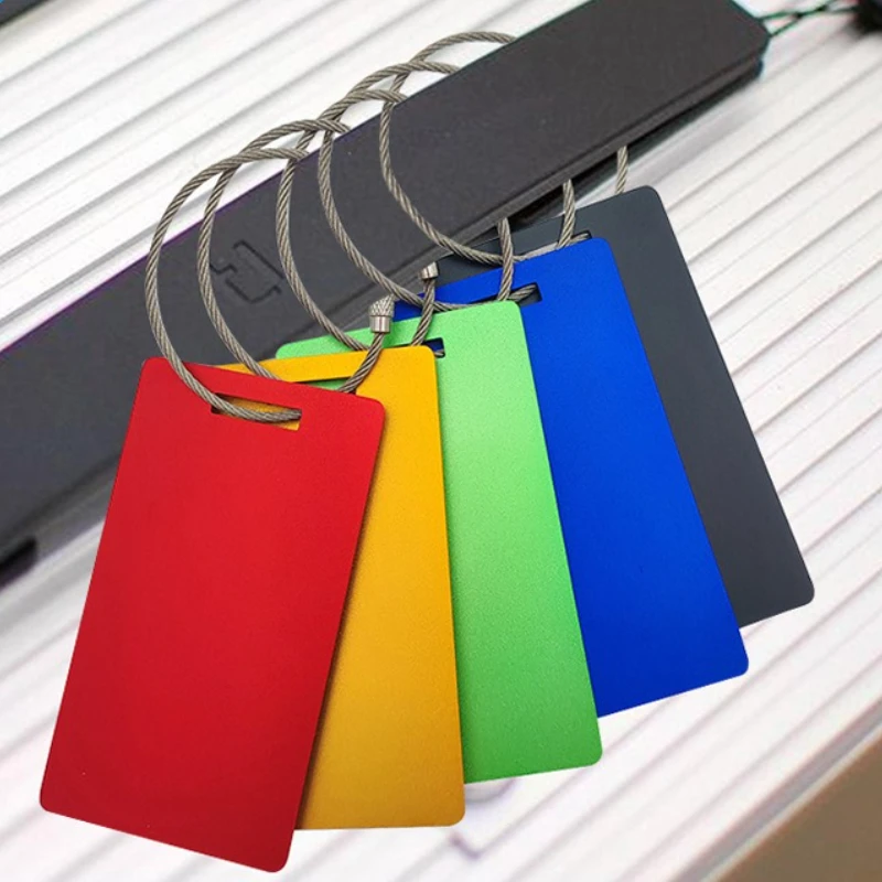Personalizowany brelok do baga – Initial Ring Custom recenzja i cena